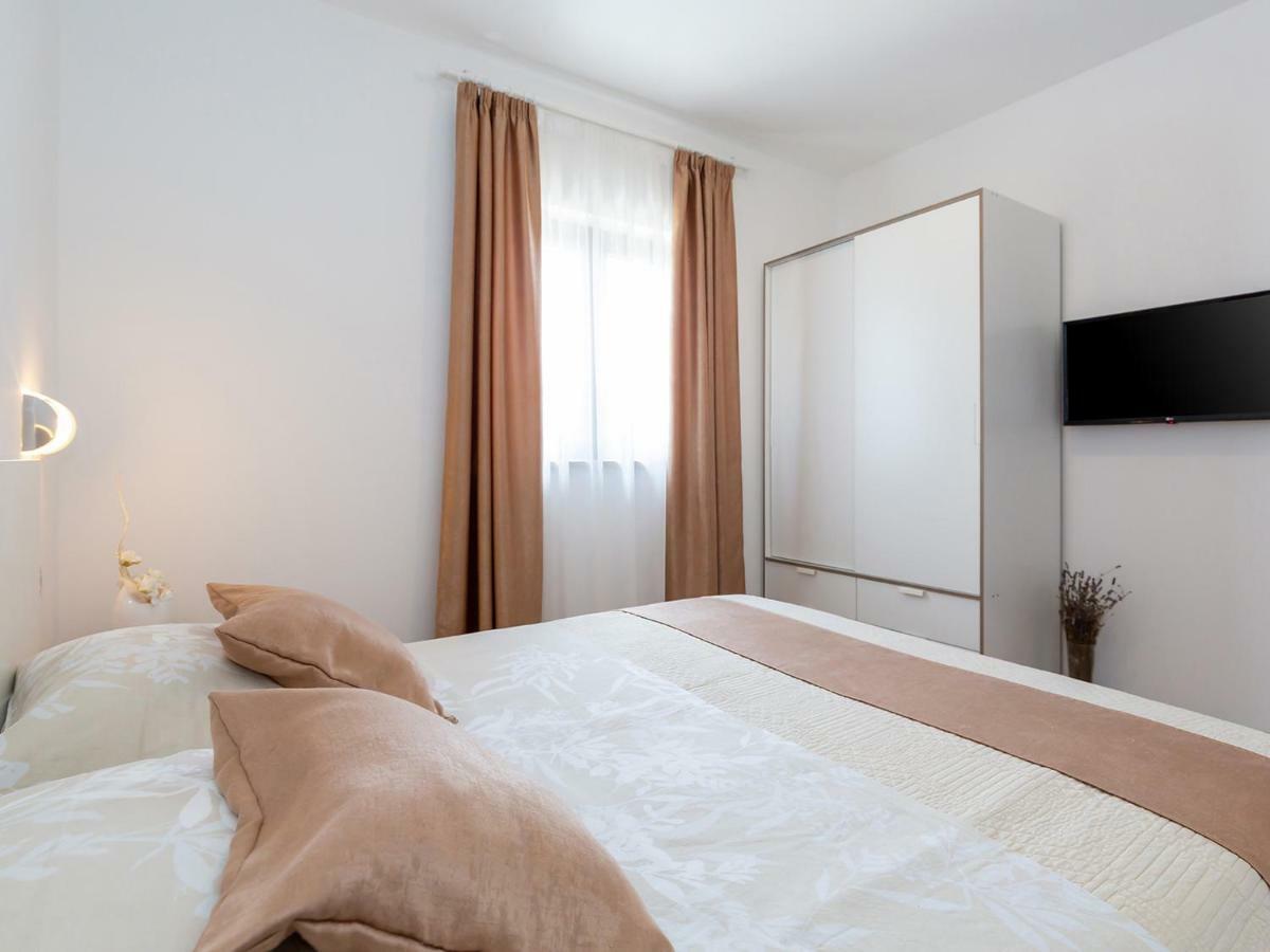 Apartments Gioia Пореч Экстерьер фото