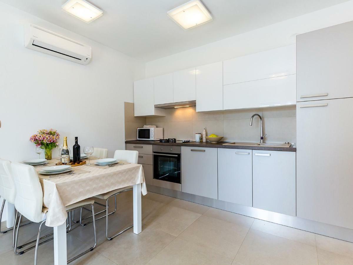 Apartments Gioia Пореч Экстерьер фото